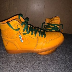 AIR JORDAN 1 (ORANGE AJ1 GATORADE PACK)